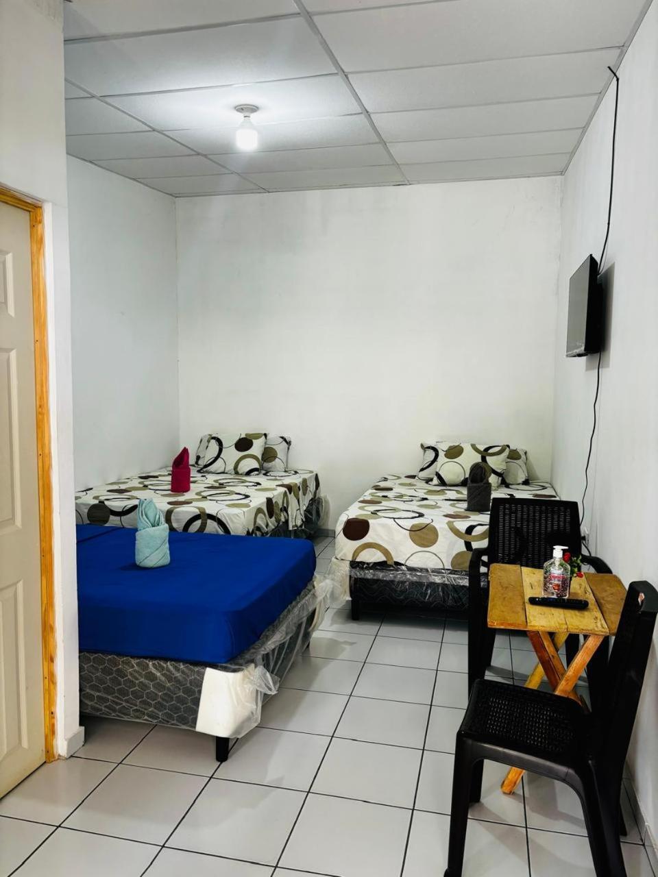 La Casona Sv Hostal ラ・リベルタード エクステリア 写真